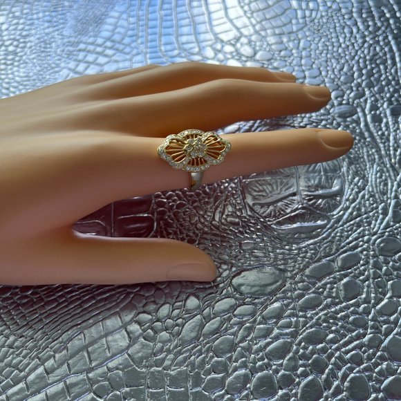 Diamond Ring - Picture 3 of 16